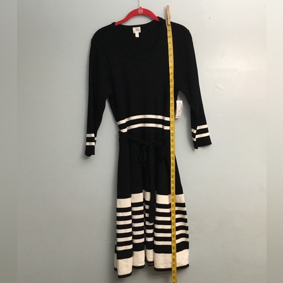 DressBarn dress - Picture 13 of 16